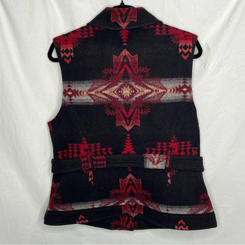 Pendleton Black and Red Patterned Vest - image 8